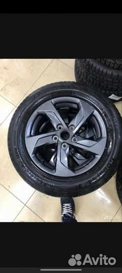 Landsail LS588 UHP 215/60 R16