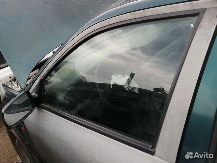 Дверные стекла Skoda Octavia Tour