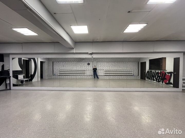 Танцевальный зал