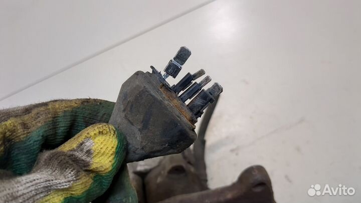 Суппорт правый задний Audi A8 (D3)