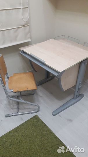 Растущая парта со стулом Дэми