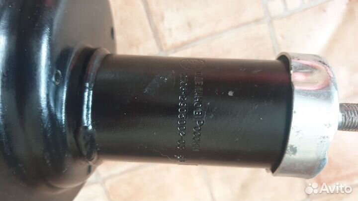 Стойка передняя правая ваз 2114