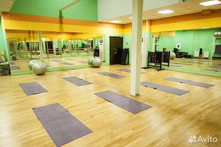 Спортивное покрытие / паркет в зал