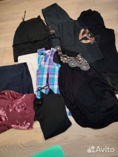 2 Пакета вещей48-50-52 по 8,9вещей