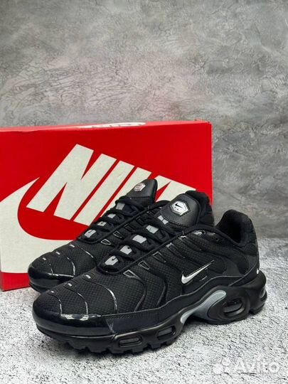 Кроссовки Nike Air Max Tn Plus