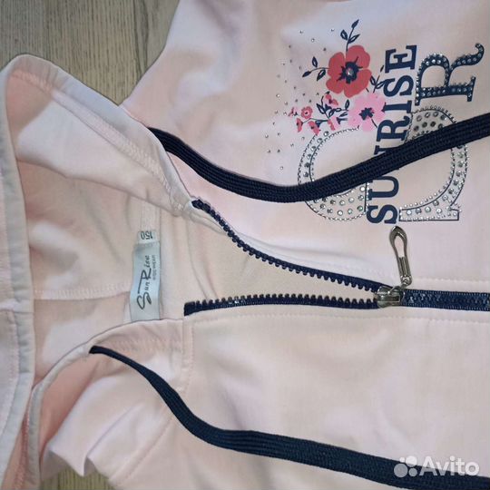 Спортивный костюм для девочки 150 р