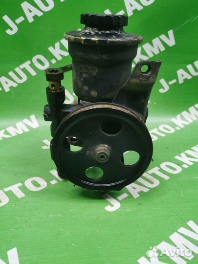 Насос гидроусилителя Toyota Corolla