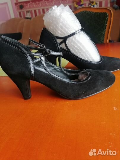 Туфли жен. 41 р. натур.замш.кожа