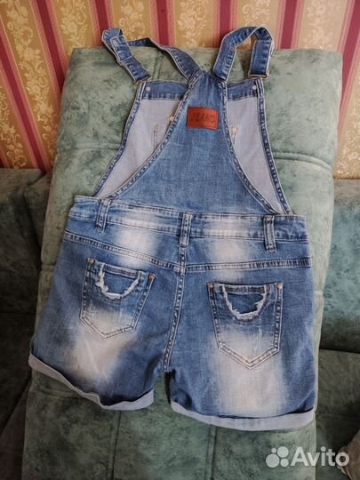 Комбинезон женский