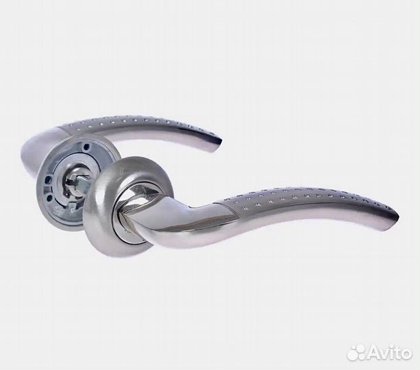Дверная ручка межкомнатная и для входной двери