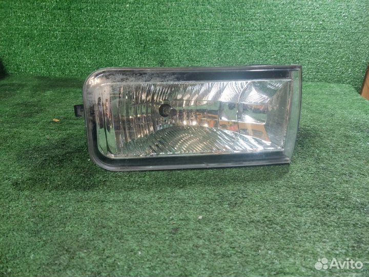 Фара противотуманная правая Toyota Land Cruiser