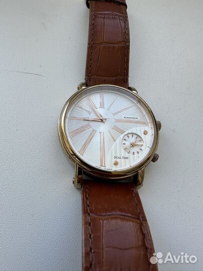 Часы Romanson