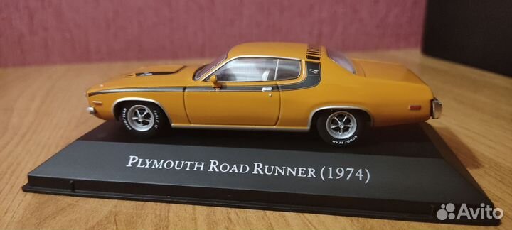 Модель 1/43 Plymouth Road Runner 1974