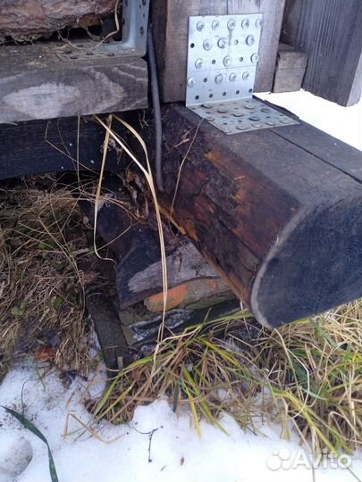 Сарай деревянный