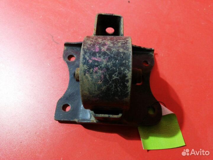 Подушка двигателя передняя левая Nissan Wingroad