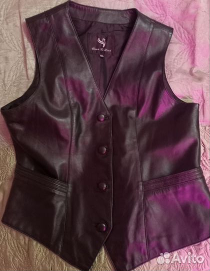 Кожаная жилетка