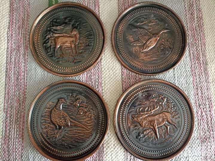 Кувшин, соусник, молочник, тарелочки, медь