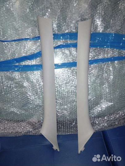 Накладка стойки лобового стекла Логан Сандеро