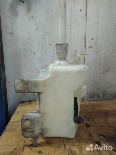 Бачок омывателя Ниссан примераP12