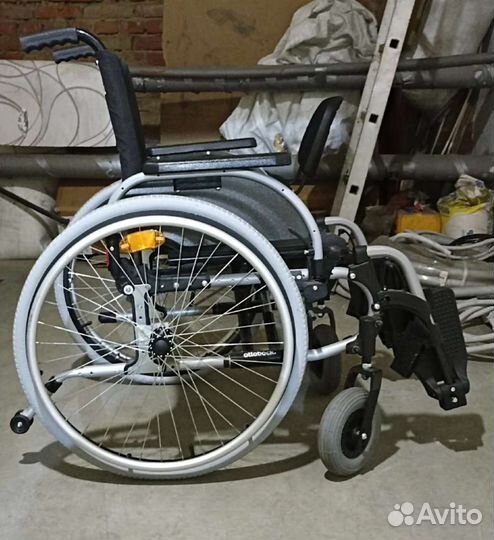 Коляска инвалидная