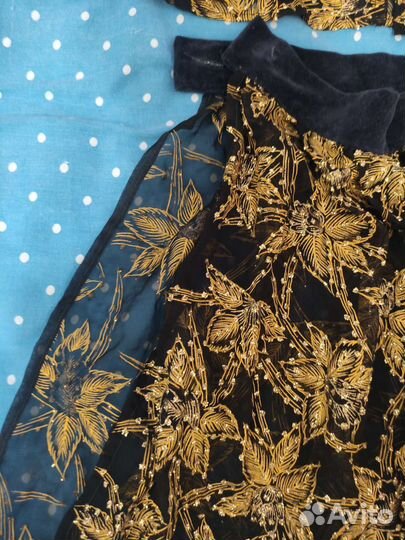 Костюм 40-42 размер