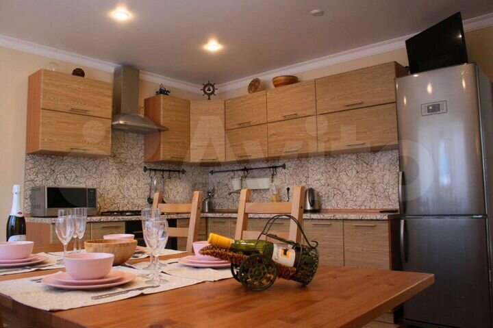 Коттедж 200 м² на участке 12 сот.