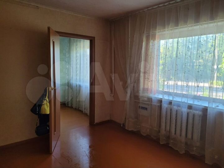 3-к. квартира, 58 м², 1/2 эт.