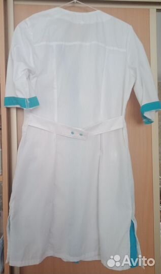 Медицинские халаты,р.42, 5 штук