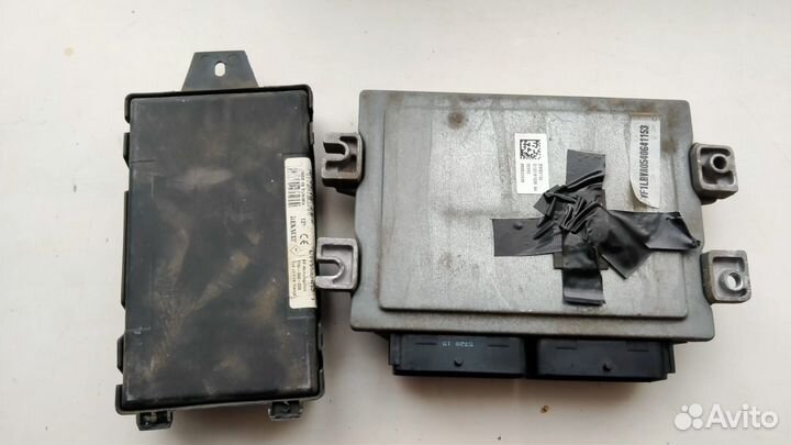 Блок управления двигателем Renault Symbol 2