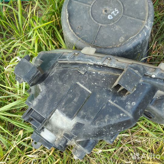 Фара Nissan X-Trail, 2010