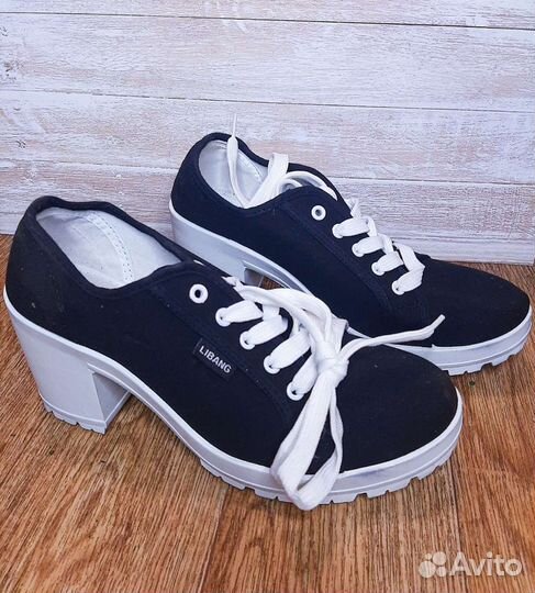 Ботинки р.37 новые