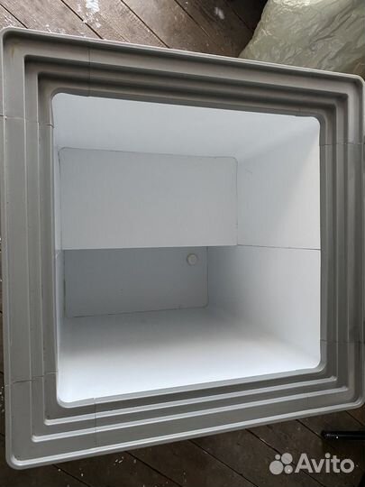 Морозильная камера (ларь)