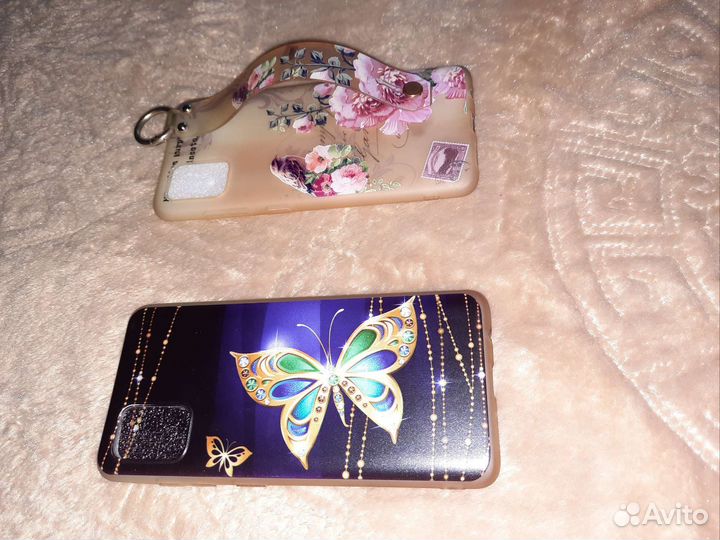 Чехлы на телефоны