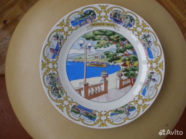 Тарелка на стену