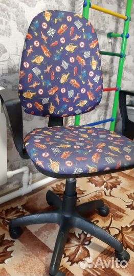 Компьютерное кресло