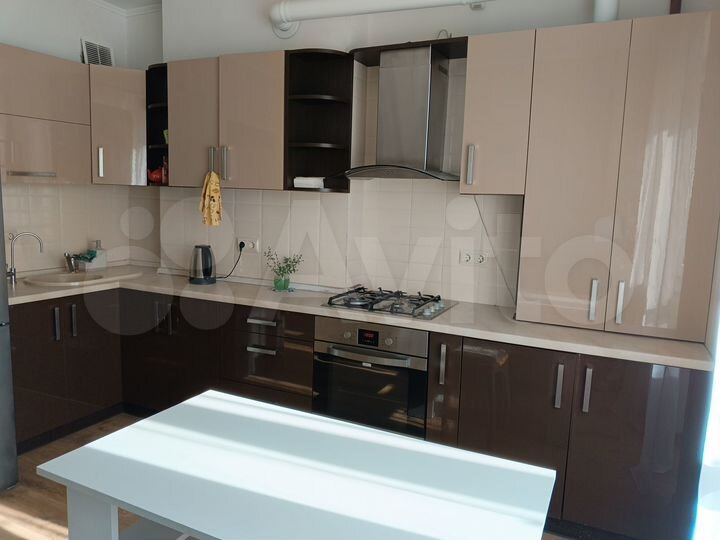 2-к. квартира, 68 м², 4/8 эт.