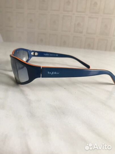 Солнцезащитные очки брендовые