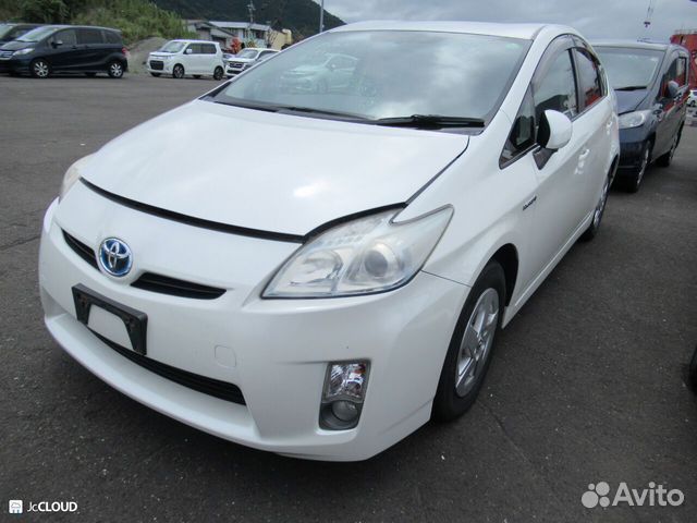 Стекло двери на toyota prius ZVW30 2zrfxe