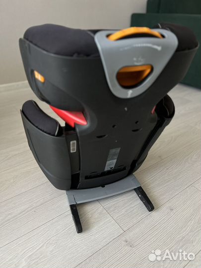 Автокресло chicco