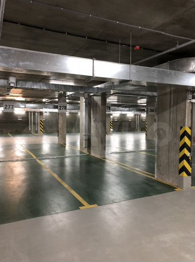 Машиноместо, 15 м²