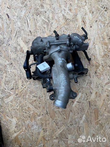 Впускной коллектор в сборе (дроссельная заслонка и