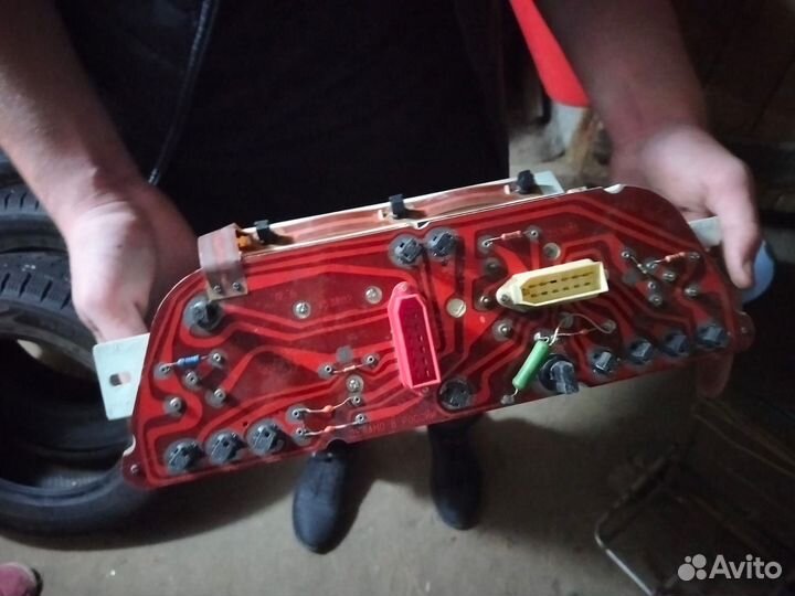 Продам понель и зеркала ваз 2114