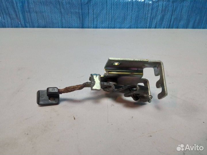 Кнопка открытия лючка топливного бака Daewoo Matiz