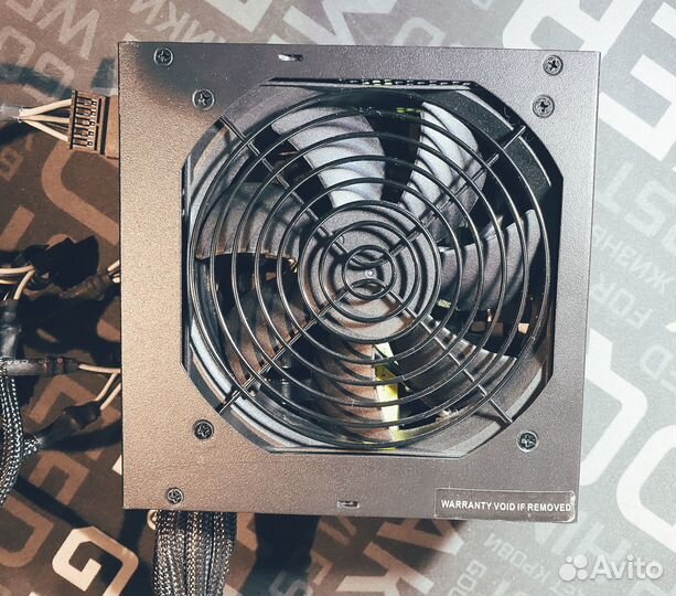 Блок питания Corsair TX650 (Seasonic)