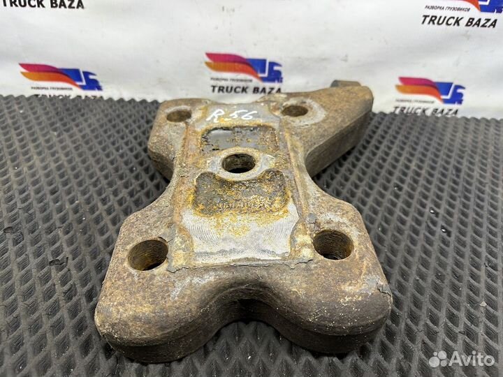 5010600043 Кронштейн амортизатора заднего правый