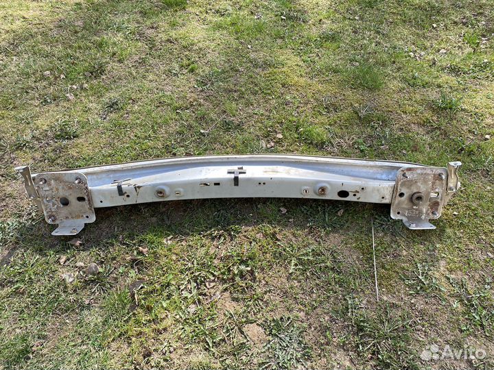 Усилитель бампера ford focus 1