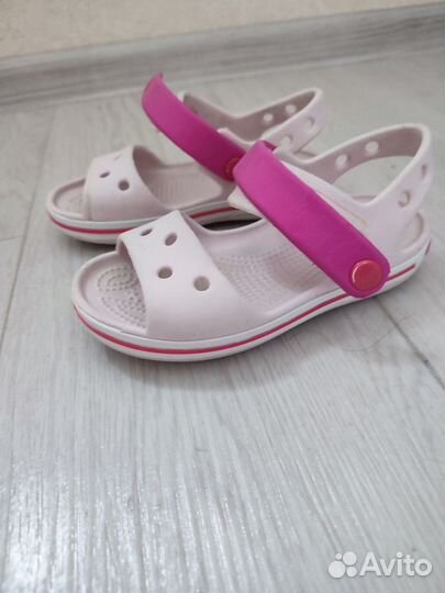 Сандалии crocs c9