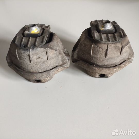 Подушки двигателя Ssang Yong Rexton 2,7 D (пара)