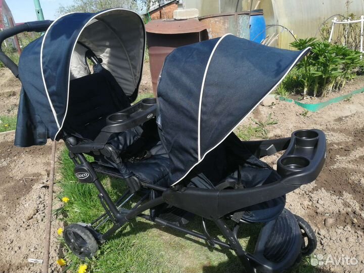 Прогулочная коляска для двойни