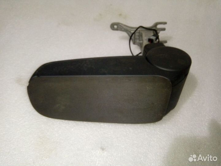Подлокотник Ауди A4 8E